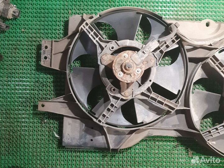 Вентилятор радиатора Крайслер Вояджер 3