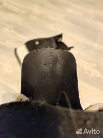 Хоккейные коньки Динамо