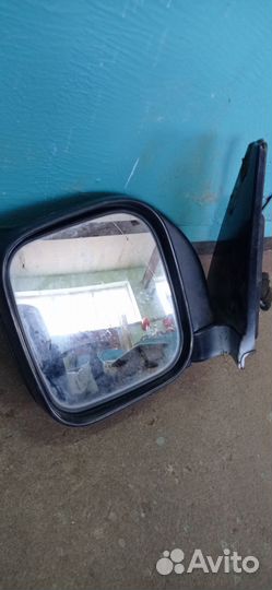 Зеркало левое