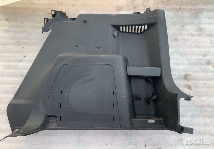 Шкода йети обшивка багажника