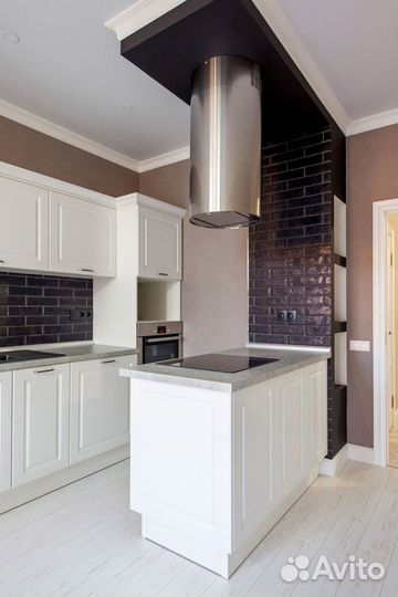 Кухонный гарнитур угловой в