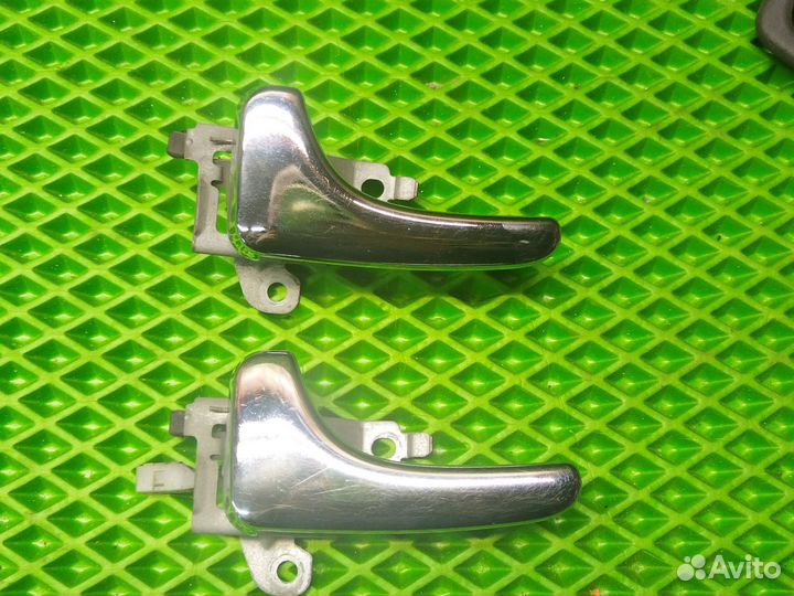 Ручка двери внутренняя левая Volvo s40 v40