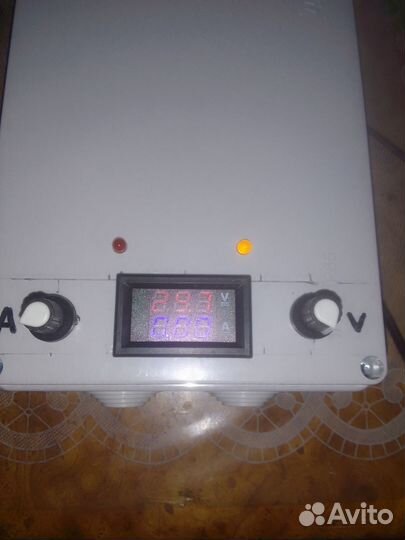 Лабораторный блок питания