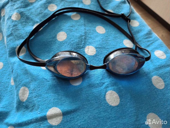 Очки в бассейн