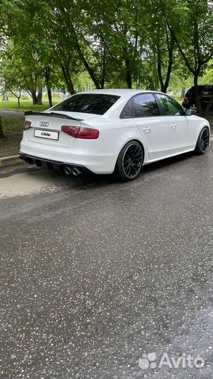 Audi A4 2.0 AMT, 2014, 172 000 км