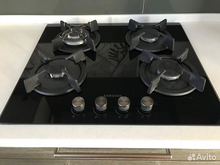 Газовая варочная панель 4 конфорки