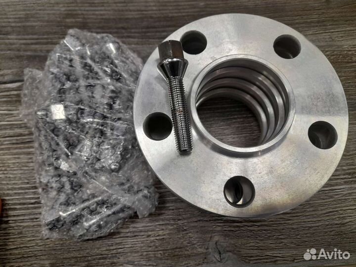 Проставки колесные 5х120 74.1 20мм 4шт с болтами