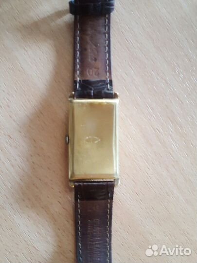 Часы позолоченные