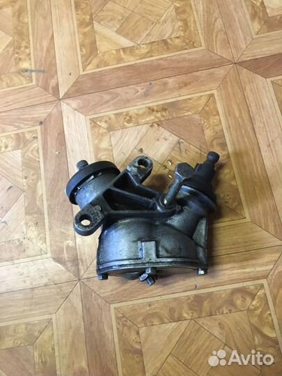 Рулевой редуктор угловой Nissan Largo