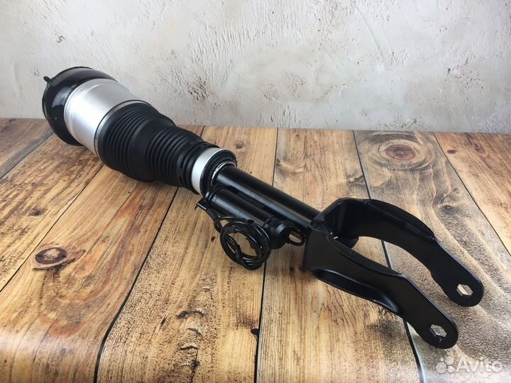 Передняя правая пневмостойка для Mercedes GL X166