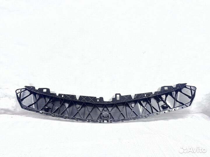 Крепление бампера CLA c117