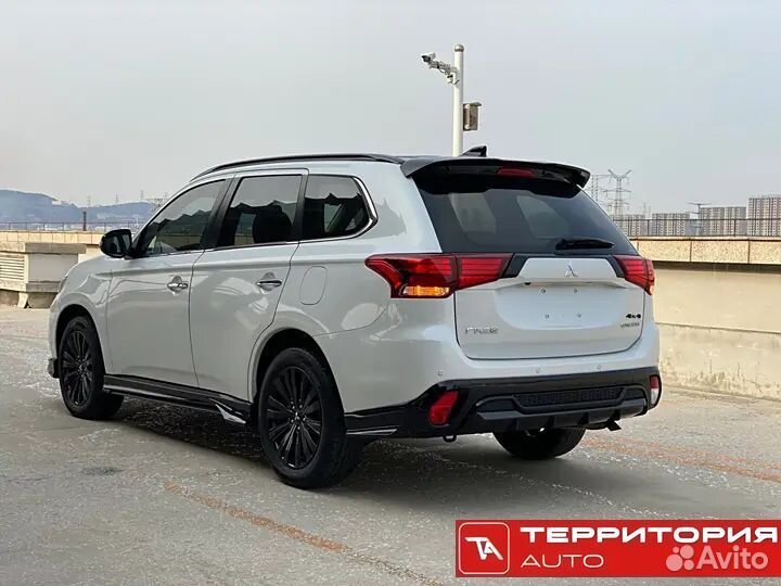 Mitsubishi Outlander 2.4 CVT, 2022, 49 000 км