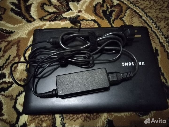 Нетбук Samsung N100