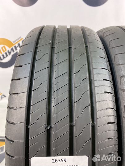 Goodyear EfficientGrip Performance 2 215/55 R17 86V