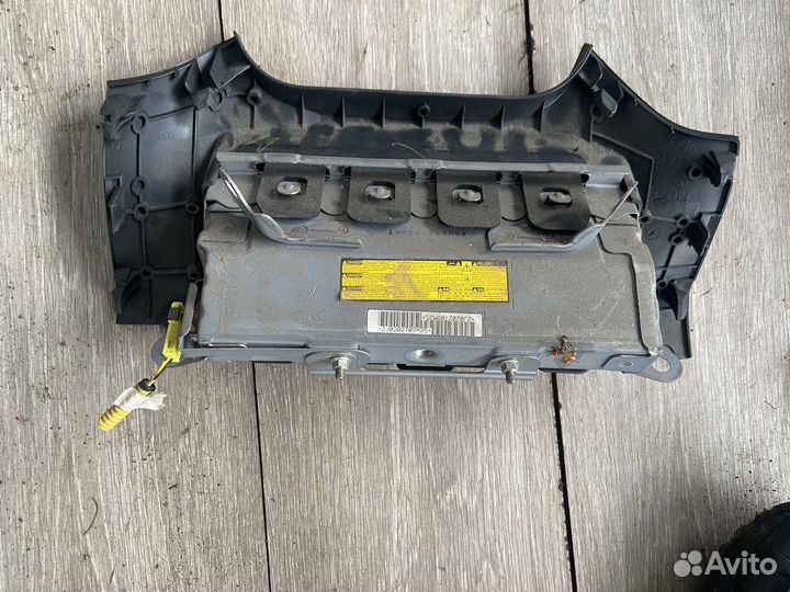 Подушка в колени Toyota Auris E150 Тойота Аурис