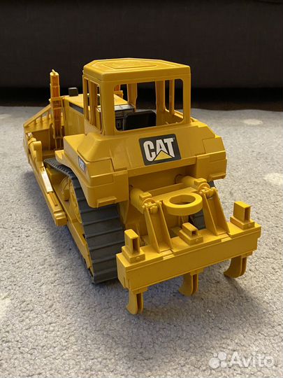 Бульдозер Bruder Cat
