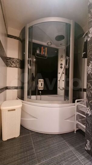 2-к. квартира, 70 м², 9/10 эт.