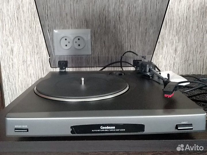 Проигрыватель винила Goodmans
