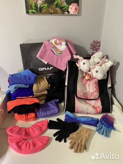 Коньки и одежда для фигурного катания