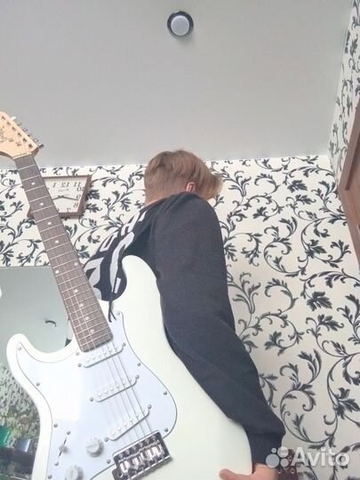 Электро гитара с комбиком