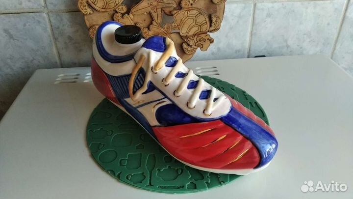 Штоф золотой бутса