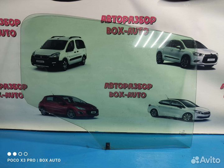 Стекло заднее правое Пежо 308 Хэтчбек