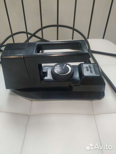 Утюг дорожный