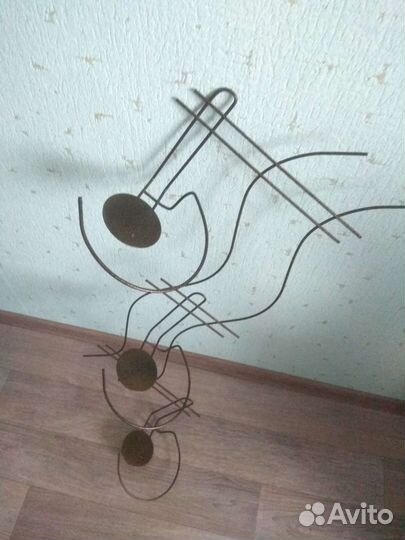 Настенные подставки под цветы