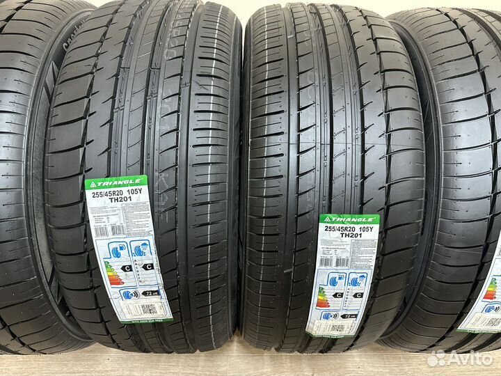 Triangle Sports TH201 255/45 R20 104W