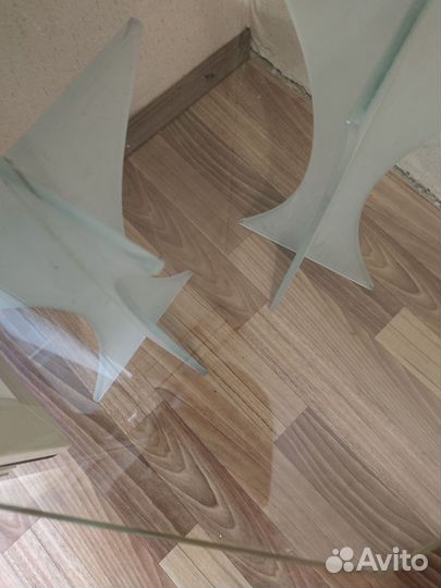 Столик журнальный стекло