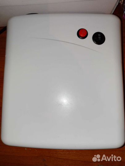 Уф лампа для ногтей