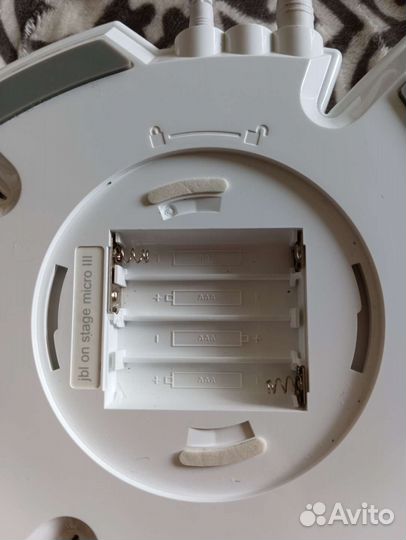 Портативная колонка jbl