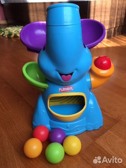 Слон-фонтан музыкальный Playskool с шарами