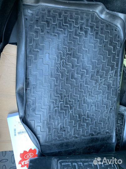 Автополики Toyota Rav-4