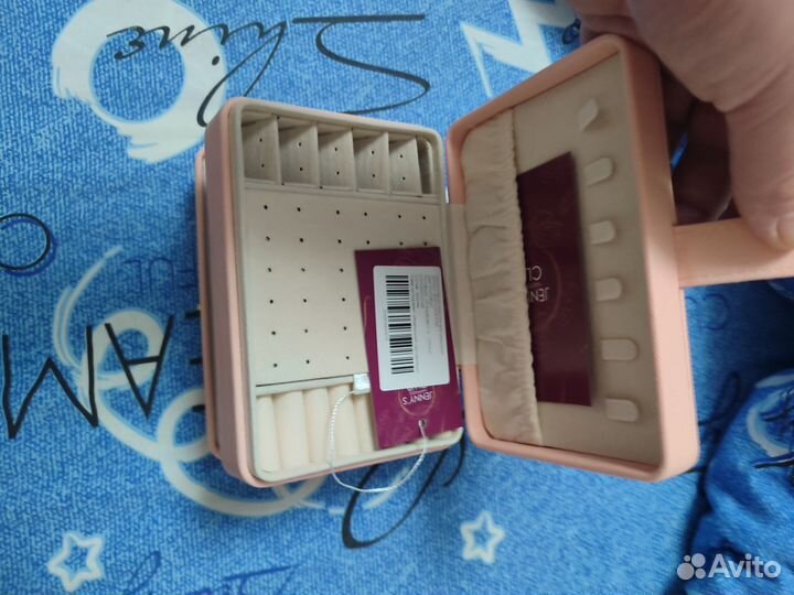 Шкатулка для украшений новая