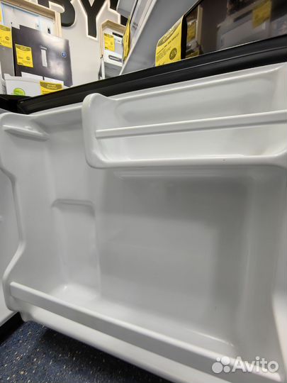 Холодильник с морозильной камерой 45 литров