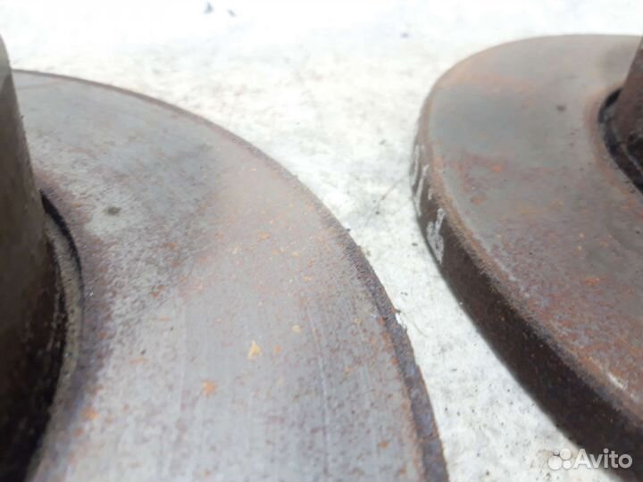 Тормозной диск задний Фольксваген Тоуран