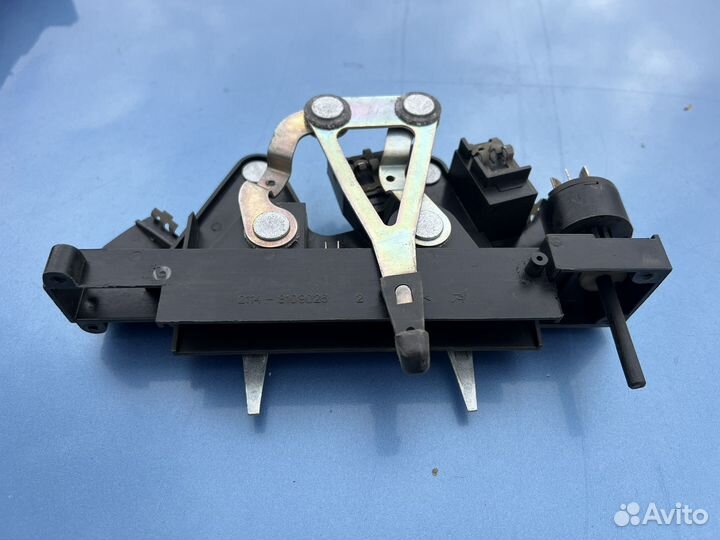 Механизм управления печкой 2114