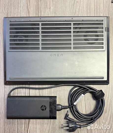 Ноутбук игровой HP omen 15-en0020ur требует ремонт