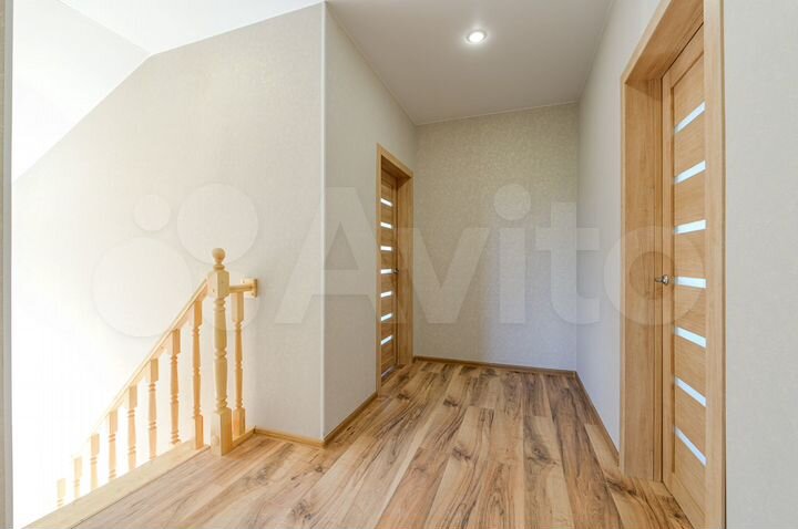 Коттедж 162 м² на участке 6 сот.