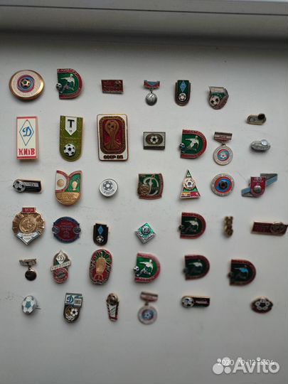 Значки футбол и программки