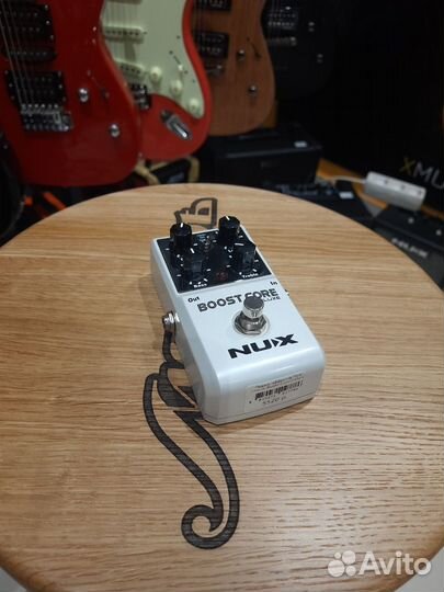 Педаль эффектов Nux Cherub Boost-Core-Deluxe
