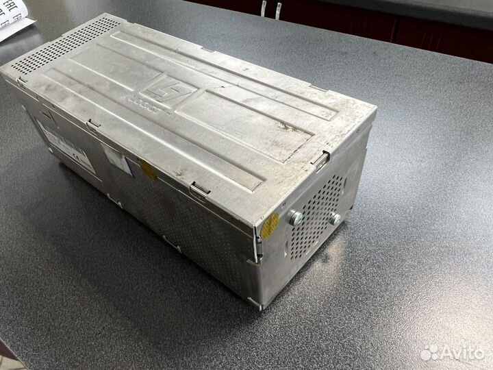 Усилитель BMW Logic 7 E65 дефект