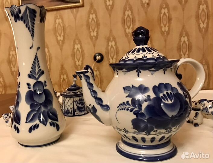 Чайник, ваза Гжель