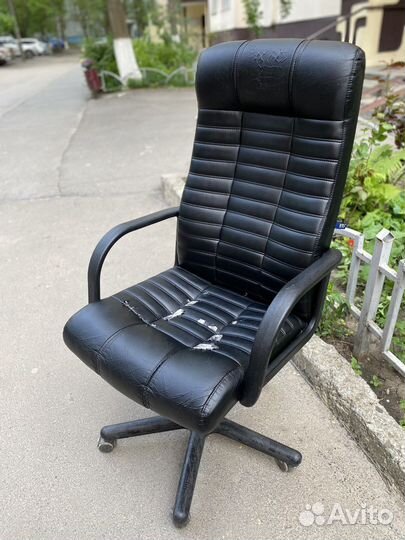 Компьтерное кресло Атлант