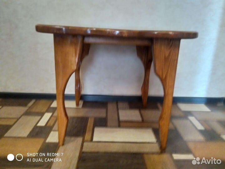 Детский столик из натурального дерева