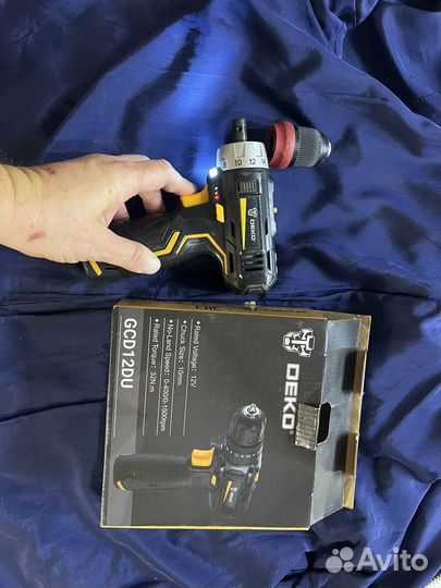 Шуруповерт со сьемным патроном Deko