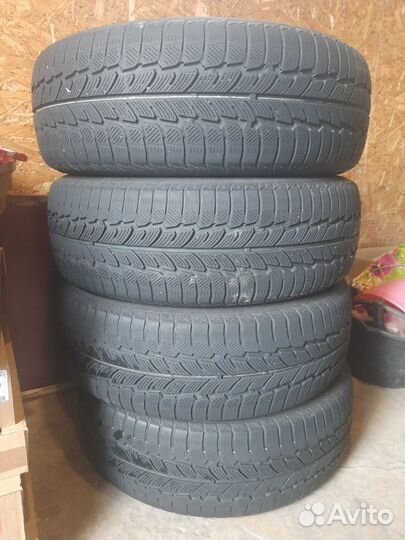 Powertrac Snowtour 215/65 R16