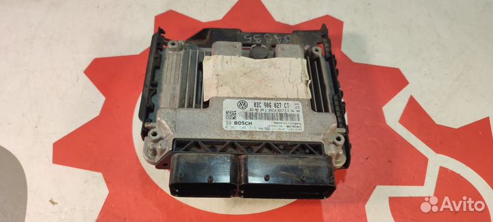 Блок управления двигателем Volkswagen 03C906027CT