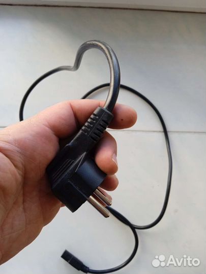 Сетевой шнур